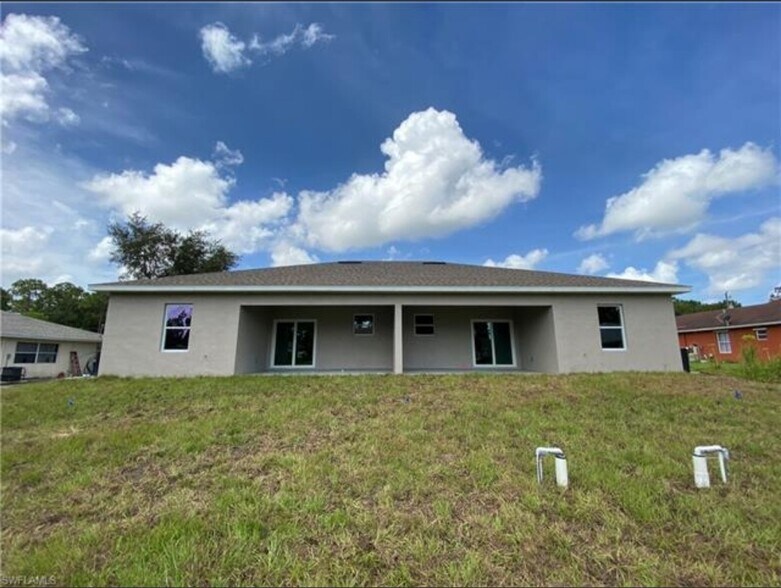 Building Photo - 119 Meadow Rd