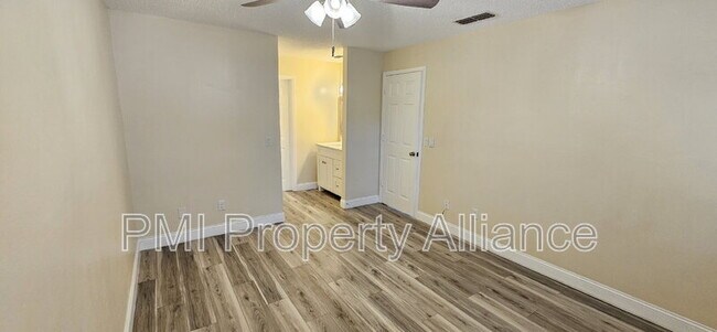 Building Photo - 259 Hill St