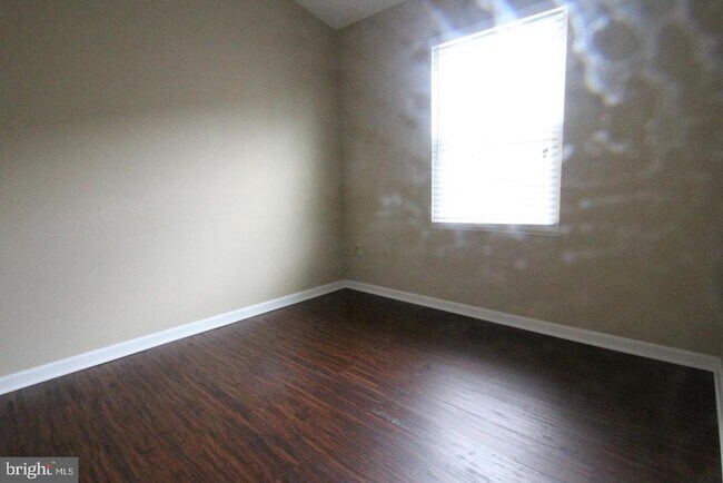 Building Photo - 410 Fleece Flower Dr
