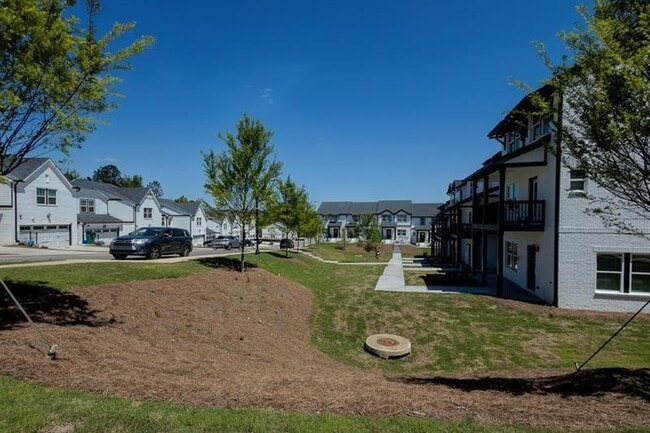 Building Photo - 1632 Switchgrass Ave SE