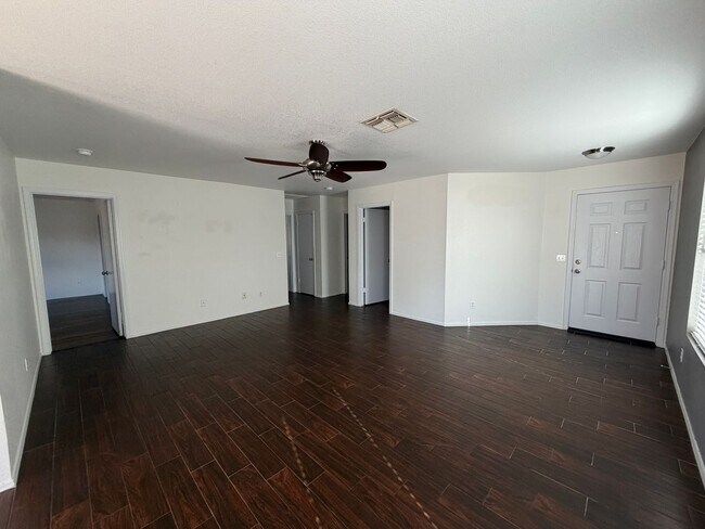 Building Photo - 13825 W Ironwood St