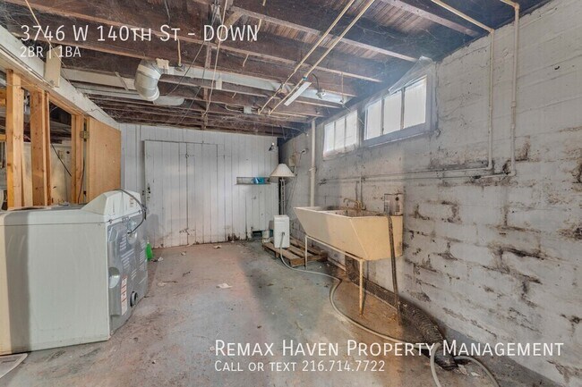 Building Photo - 3746 W 140th St