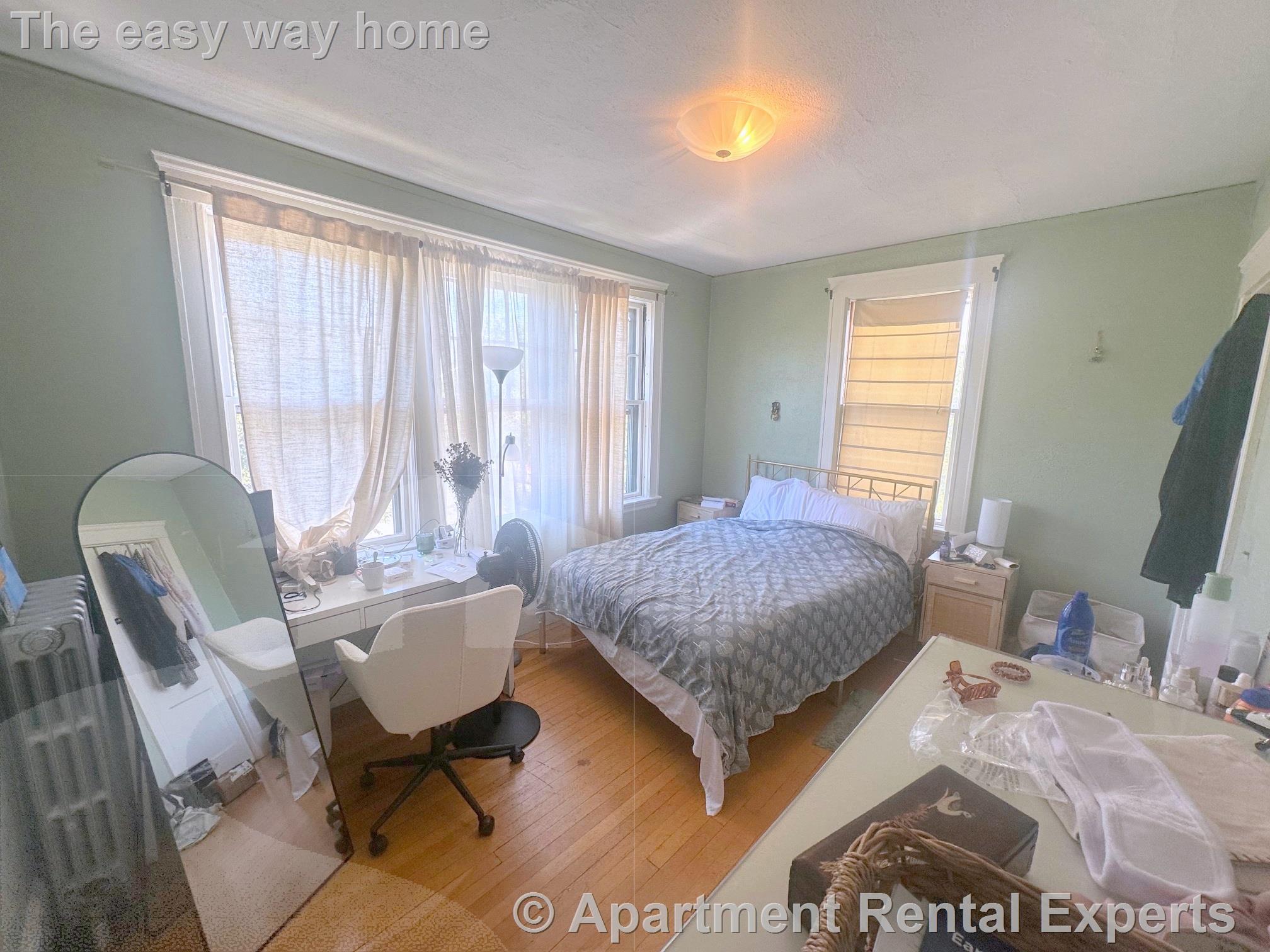 Building Photo - 172 Norfolk St