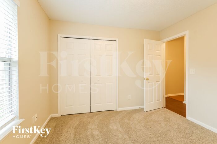 Building Photo - 2676 Westport Dr
