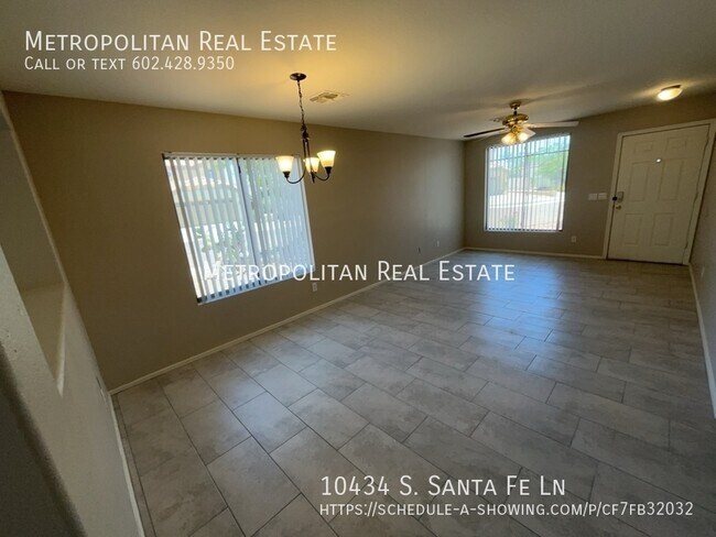 Building Photo - 10434 S Santa Fe Ln