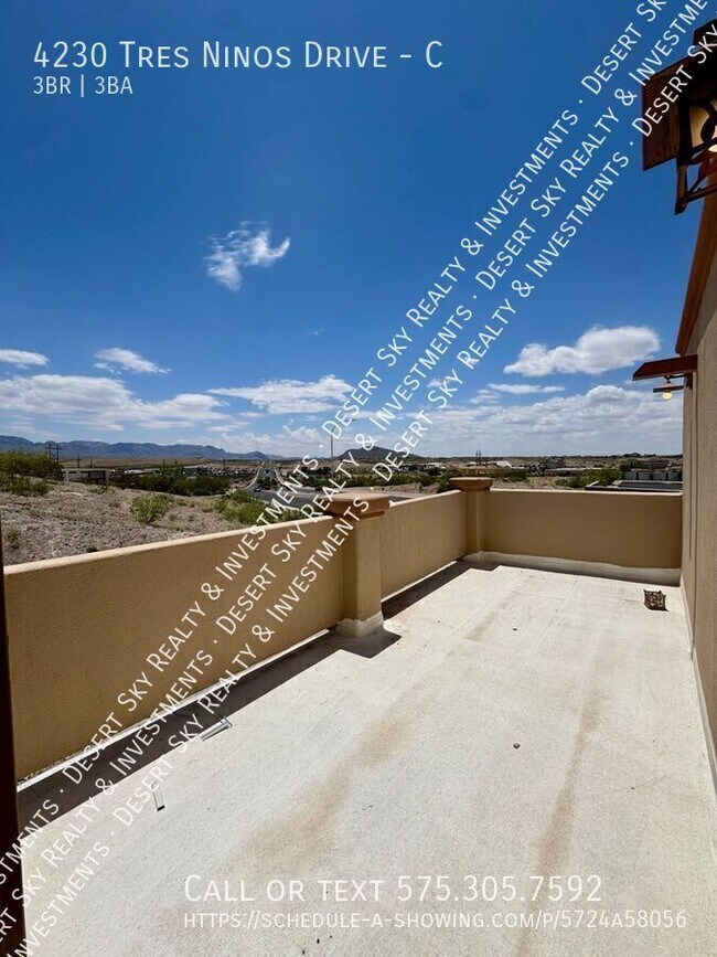 Building Photo - 4230 Tres Ninos Dr
