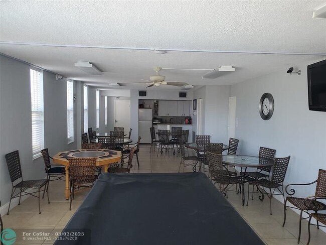 Building Photo - 801 S Ocean Dr