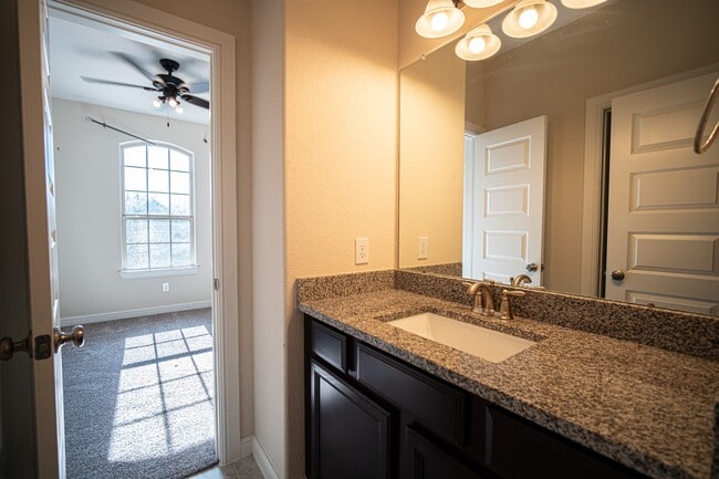 Building Photo - 5802 Caper Shores Ln