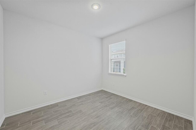 Building Photo - 5312 Mulberry Grove Ln