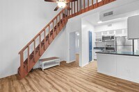 Building Photo - 2714 Nueces St