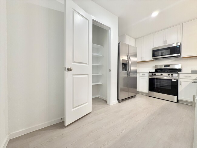 Building Photo - 16115 Domestic Dove Wy