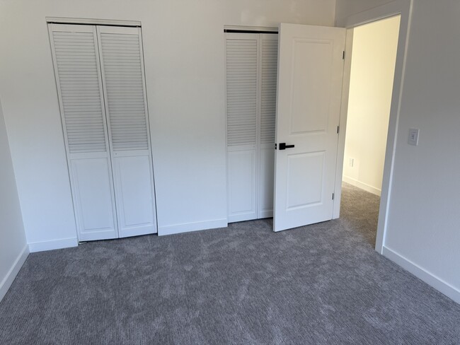 Building Photo - 31425 Green Rd