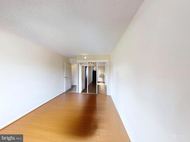 Building Photo - 200 N Pickett St