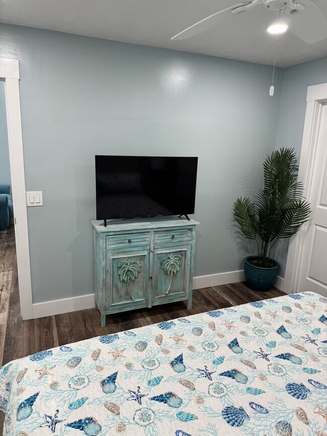 Building Photo - 3839 Sandstone Ct