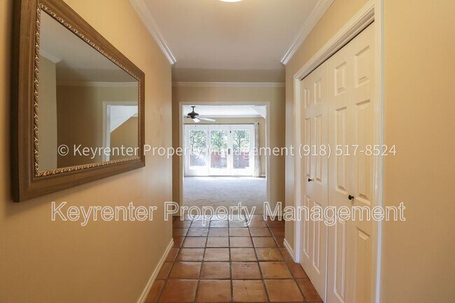 Building Photo - 3702 E 85th Pl