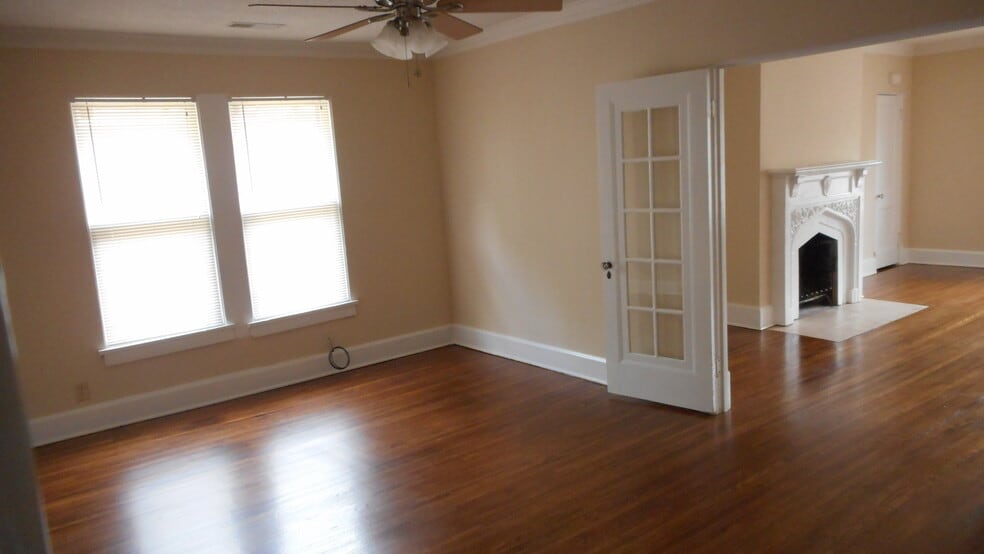 Building Photo - 235 Hawthorne St