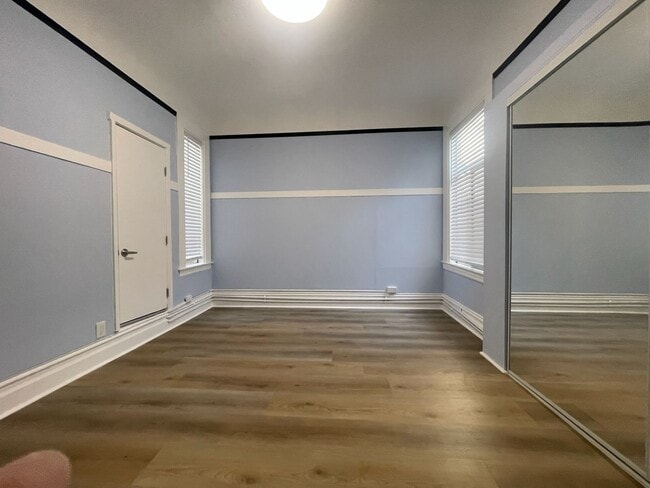 Building Photo - 1062 Washington St