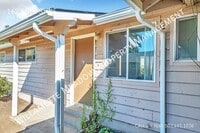 Building Photo - 162 25th St NE