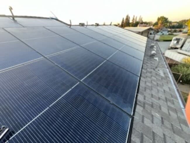 Building Photo - Beautiful home for rent in gated community in Visalia!