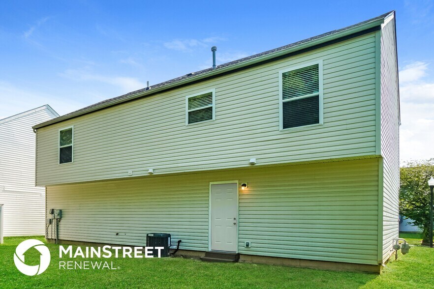 Building Photo - 3253 St Bernard Cir
