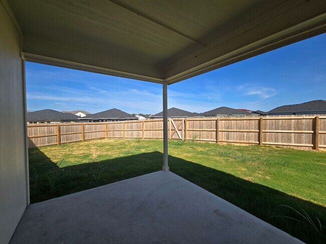 Building Photo - 1241 LEXINGTON Dr