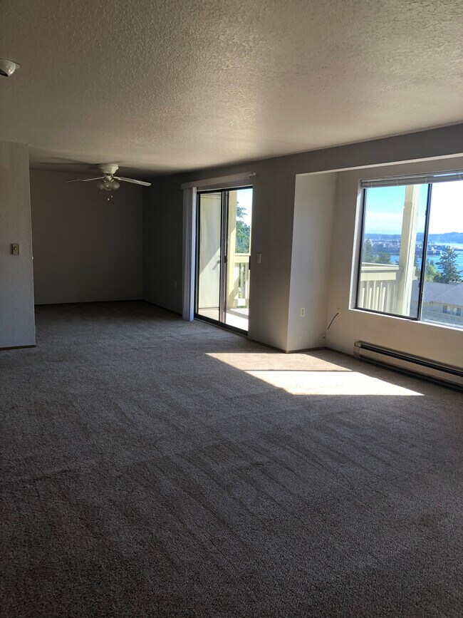 Building Photo - 1725 W Sunn Fjord Ln
