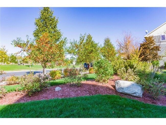 Building Photo - 2976 Clover Ridge Dr