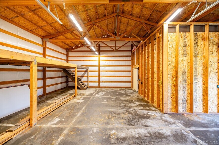 Building Photo - 965 N Fruitdale Rd