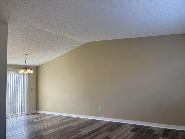 Building Photo - 4177 Camellia Ct