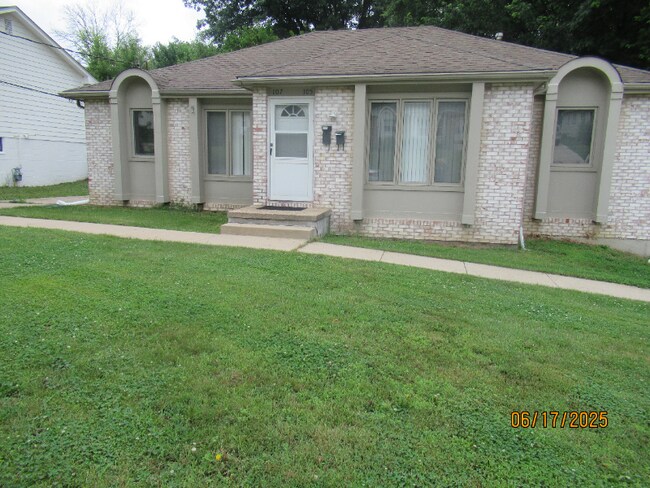 Building Photo - 105 Loomis Ave