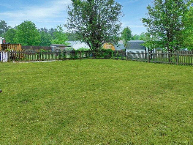 Building Photo - 21370 Lexington Dr