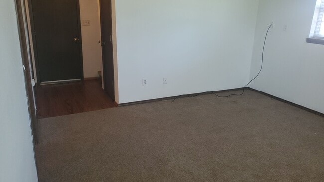 Building Photo - 1685-1687 Sonora Dr