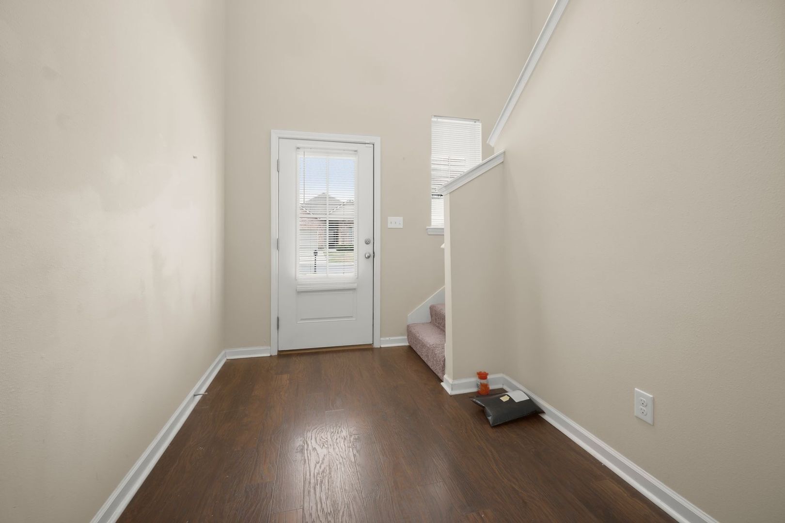 Building Photo - 39405 Legacy Lake Dr