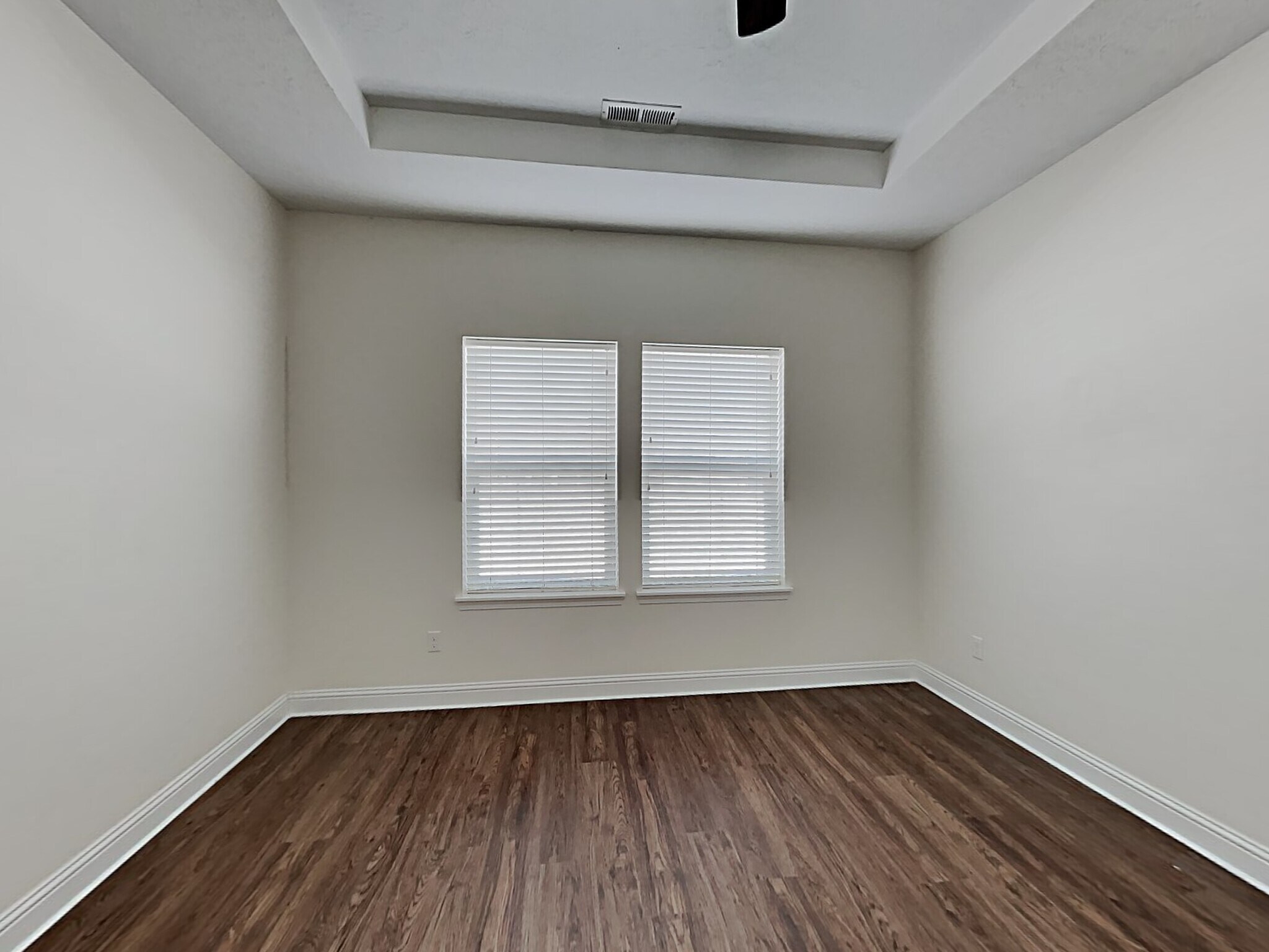 Building Photo - 63 S Lancaster Dr