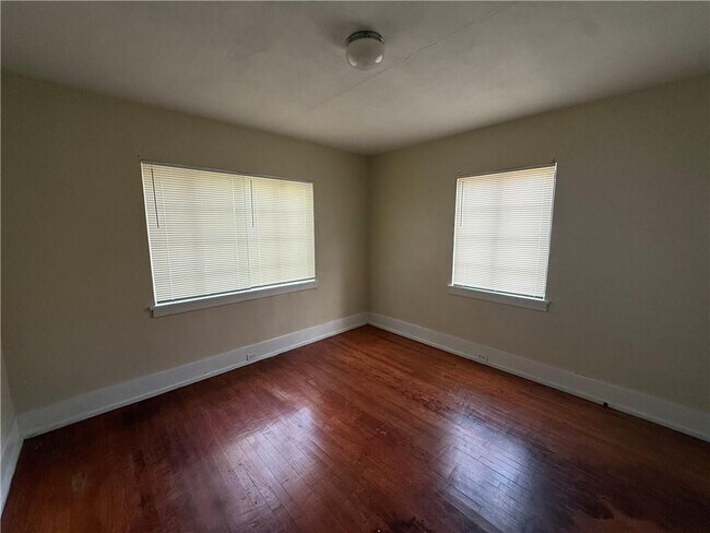 Building Photo - 312 Grant St