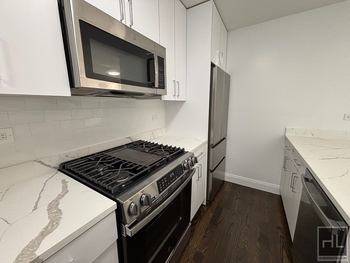 Building Photo - East 82nd Street