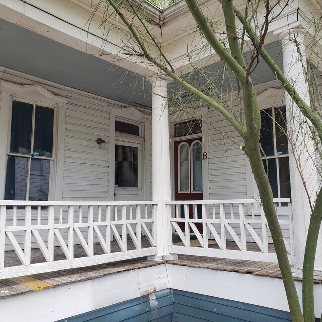 Building Photo - 314 Fowzer St