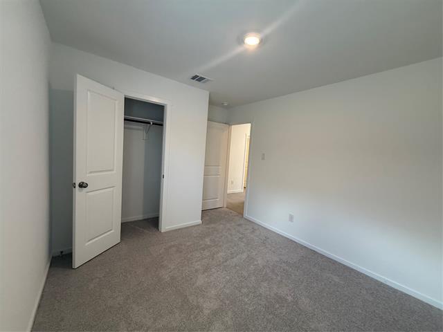 Building Photo - 2524 Guineas Ln