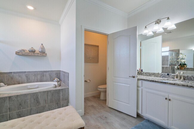 Building Photo - 17548 Canopy Ct