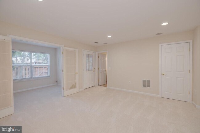 Building Photo - 6144 Cilantro Dr