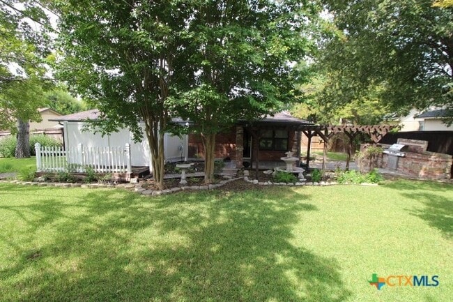 Building Photo - 1110 Timmons Dr