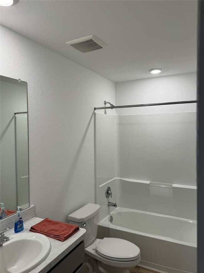 Building Photo - 17591 Longwood Trce Ln