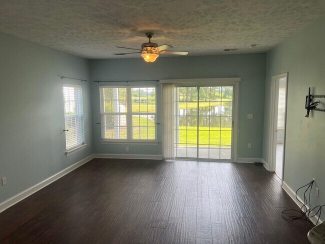 Building Photo - 5090 Windsor Green Way