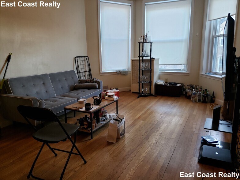 Building Photo - 1132 Commonwealth Ave