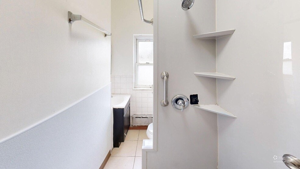 Bathroom Upstairs - 3417 Ward St