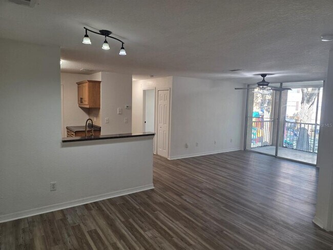 Building Photo - 7606 Pissarro Dr