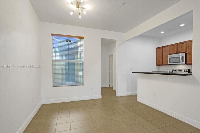 Building Photo - 1401 SW 147th Ter