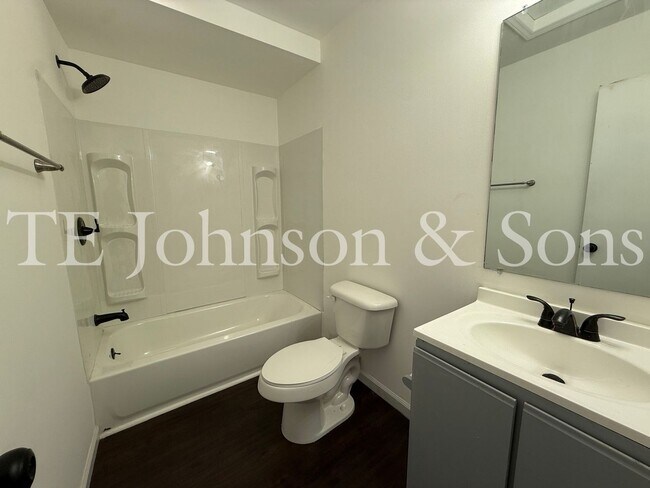 Building Photo - 4309 Walnut Hollow Dr