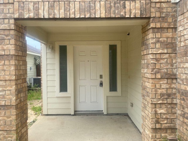 Building Photo - 19110 Yellow Thrush Dr