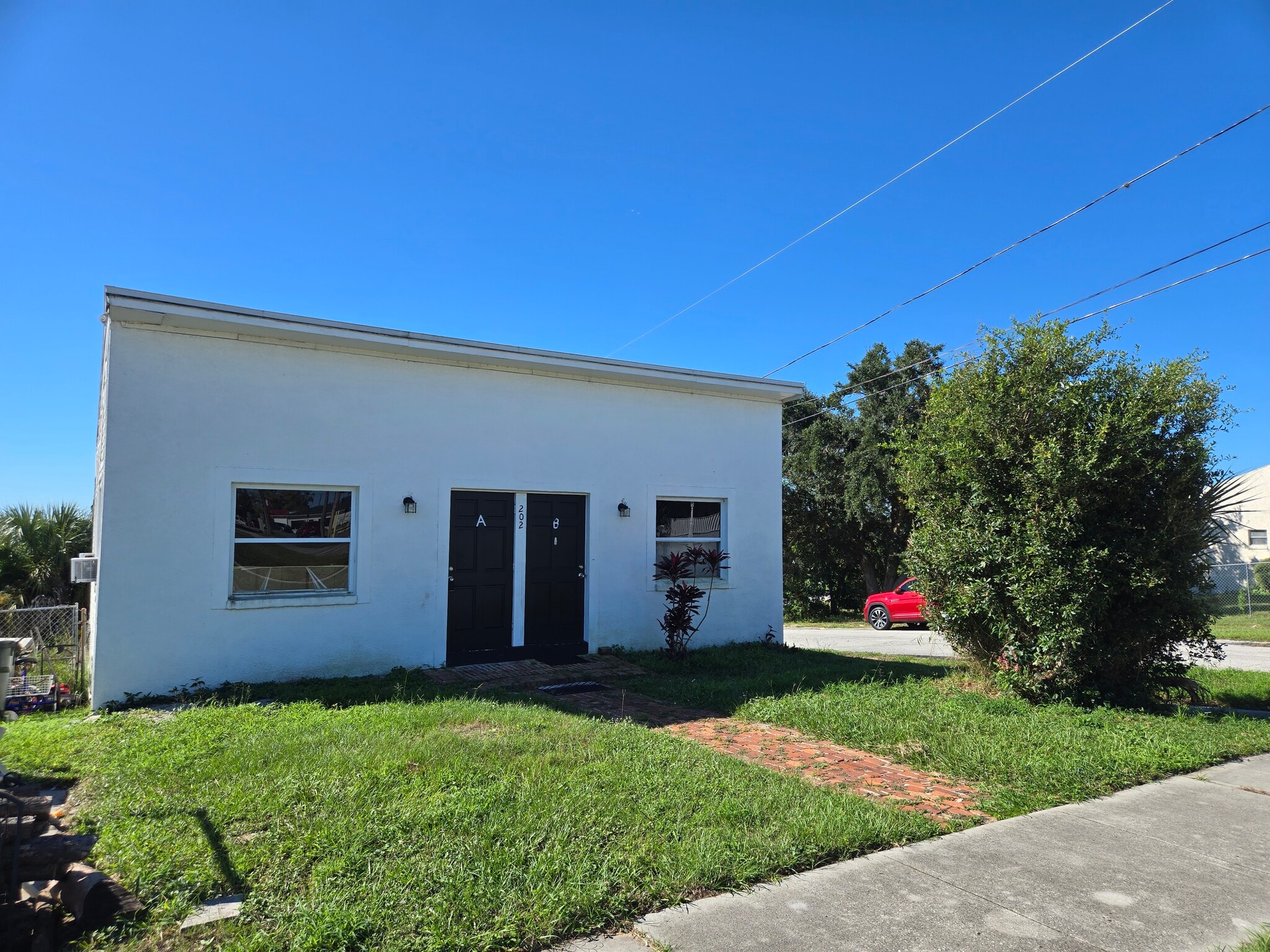 Building Photo - 202 Shepard Ave